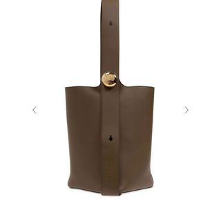 LOEWE - 【極上美品・使用感少ない✨】ロエベ シェル バスケット LOEWE - 【極上美品・使用感少ない✨】ロエベ シェル バスケット