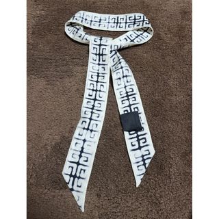 GIVENCHY(バンダナ/スカーフ)のフリマアイテム一覧 GIVENCHY(バンダナ/スカーフ)のフリマアイテム一覧