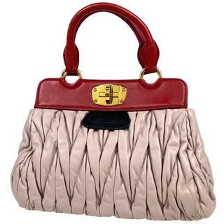 MIU MIU(バッグ ・ レッド/赤色系)のフリマアイテム一覧 MIU MIU(バッグ ・ レッド/赤色系)のフリマアイテム一覧