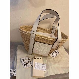 LOEWE(かごバッグ/ストローバッグ)のフリマアイテム一覧 LOEWE(かごバッグ/ストローバッグ)のフリマアイテム一覧