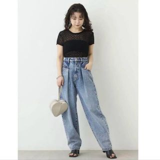 LILY BROWN（リリーブラウン）の「バックレースアップフレア