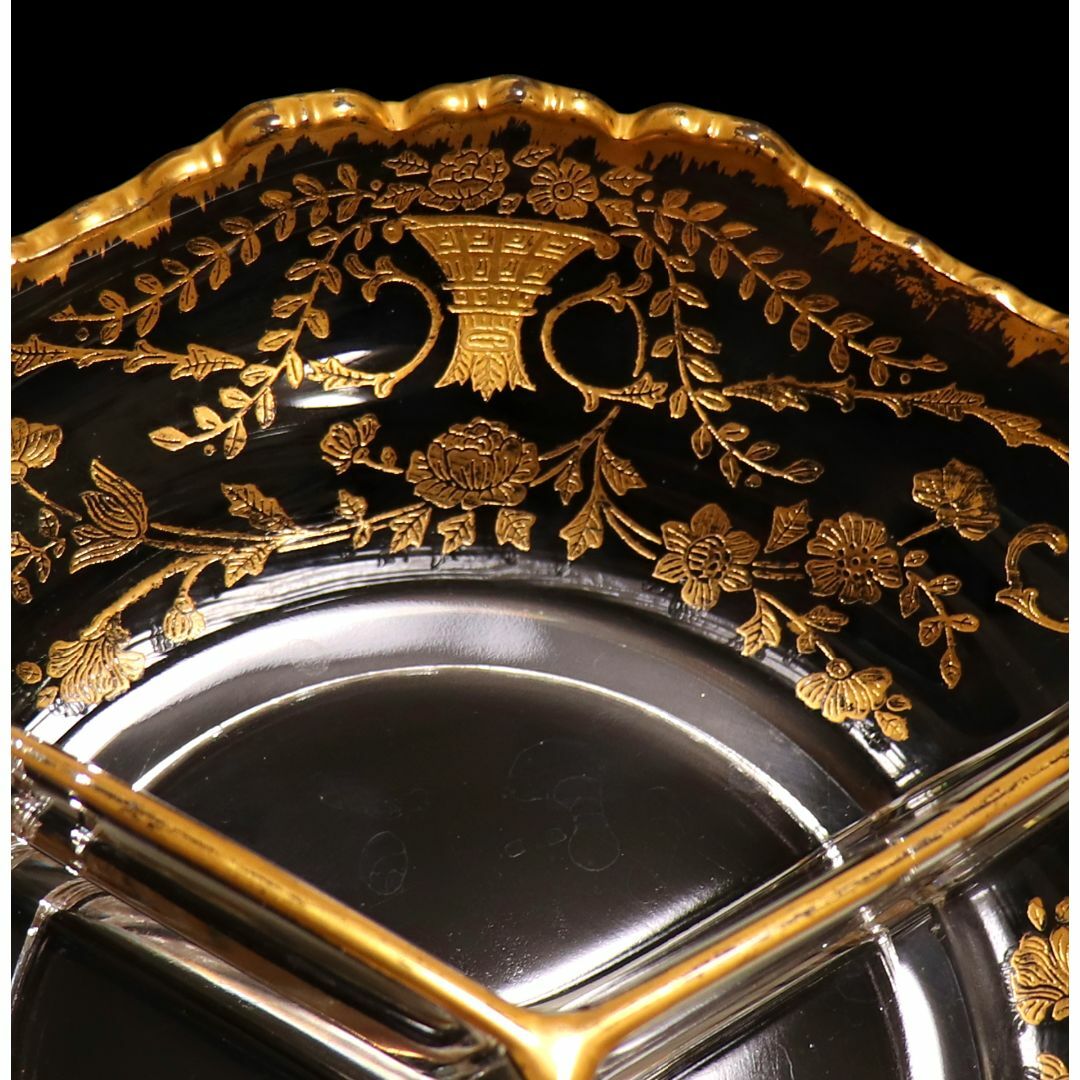 Baccarat - オールド・バカラ 珍品 金彩花柄 トレー 仕切り 小物 Baccarat - オールド・バカラ 珍品 金彩花柄 トレー 仕切り 小物