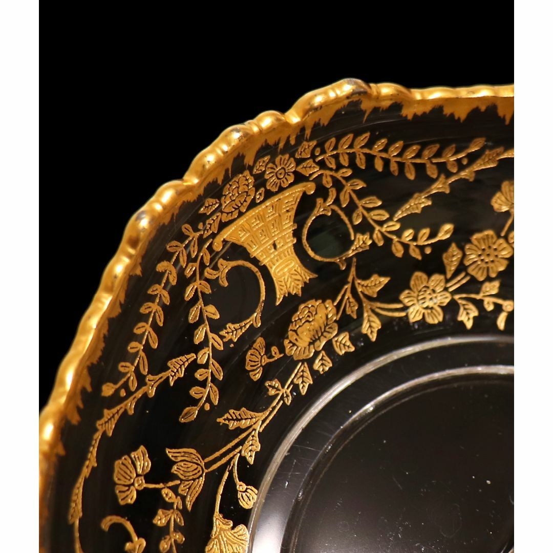 Baccarat - オールド・バカラ 珍品 金彩花柄 トレー 仕切り 小物 Baccarat - オールド・バカラ 珍品 金彩花柄 トレー 仕切り 小物