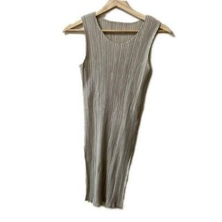 PLEATS PLEASE ISSEY MIYAKE(チュニック)のフリマアイテム一覧 PLEATS PLEASE ISSEY MIYAKE(チュニック)のフリマアイテム一覧