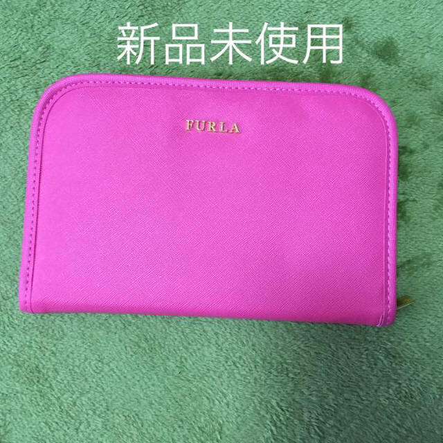 Furla(フルラ)の新品！フルラ マルチケース マルチポーチ パスポートケース 付録 レディースのファッション小物(ポーチ)の商品写真