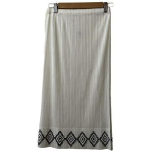 PLEATS PLEASE ISSEY MIYAKE(ロングスカート)のフリマアイテム一覧 PLEATS PLEASE ISSEY MIYAKE(ロングスカート)のフリマアイテム一覧