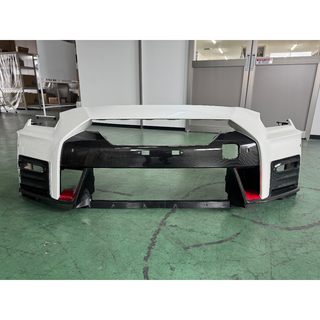 ニッサン(日産)のNISSAN GT-R NISMO 純正カーボンフロントバンパー(車種別パーツ)