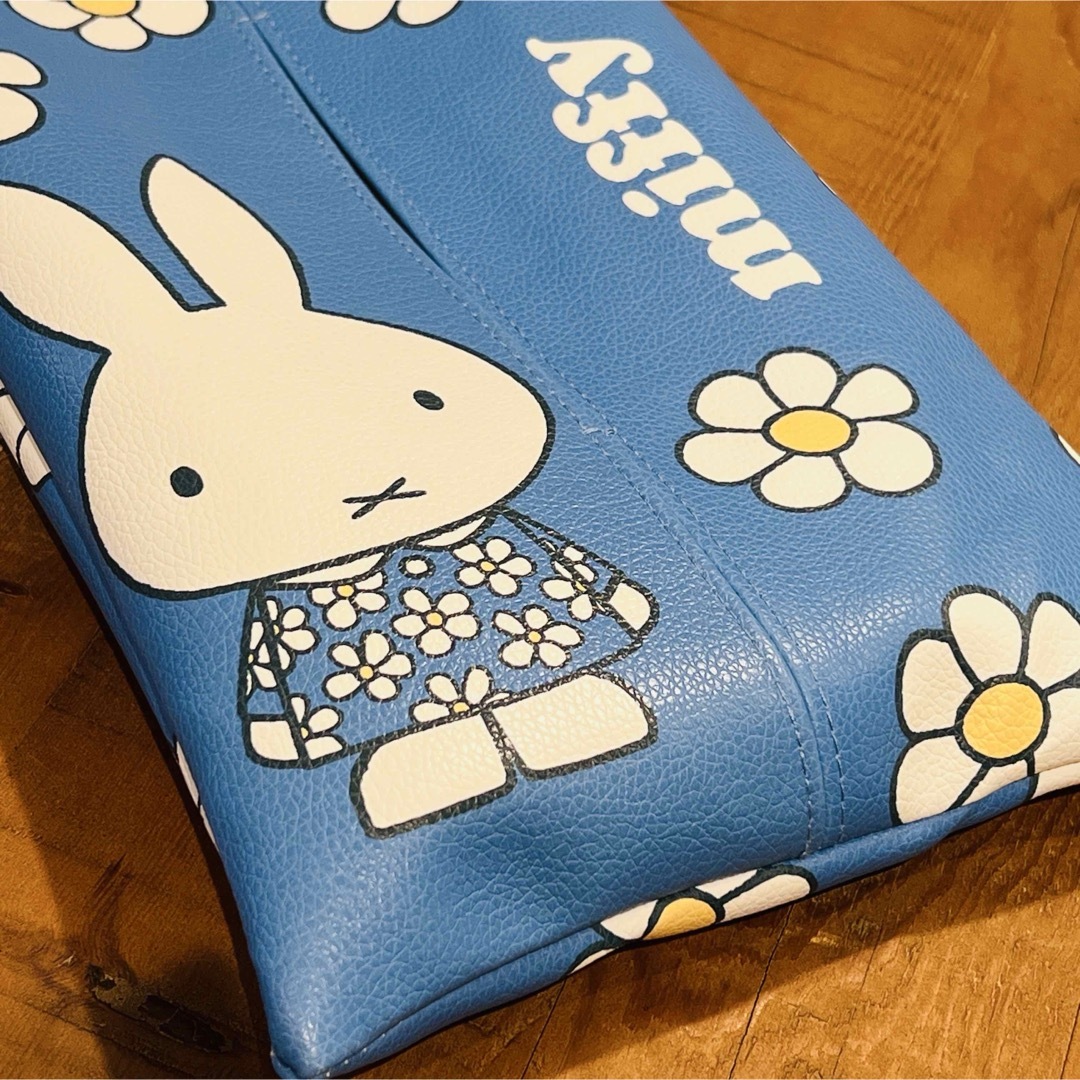 miffy(ミッフィー)の【新品・タグ付き】ミッフィー ティッシュボックスケース「フラワー」 インテリア/住まい/日用品のインテリア小物(ティッシュボックス)の商品写真