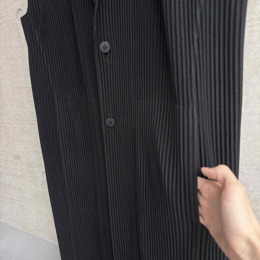 ISSEY MIYAKE - 美品 HOMME PLISSE ノースリーブ ジレ ロング ISSEY MIYAKE - 美品 HOMME PLISSE ノースリーブ ジレ ロング