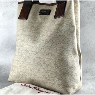 Salvatore Ferragamo(トートバッグ)のフリマアイテム一覧 Salvatore Ferragamo(トートバッグ)のフリマアイテム一覧