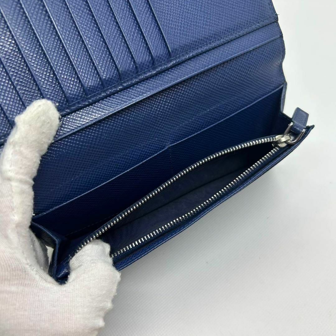 PRADA - 【極美品/近代モデル】プラダ 長財布 二つ折り財布 PRADA - 【極美品/近代モデル】プラダ 長財布 二つ折り財布