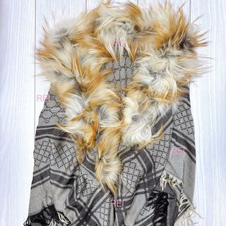 GUCCI(マフラー/ショール)のフリマアイテム一覧 GUCCI(マフラー/ショール)のフリマアイテム一覧