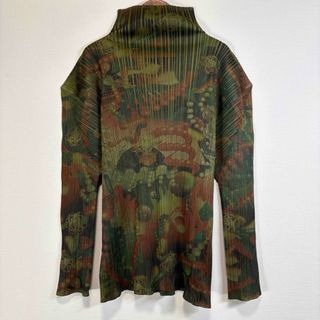 PLEATS PLEASE ISSEY MIYAKE(カットソー(長袖/七分))のフリマ PLEATS PLEASE ISSEY MIYAKE(カットソー(長袖/七分))のフリマ