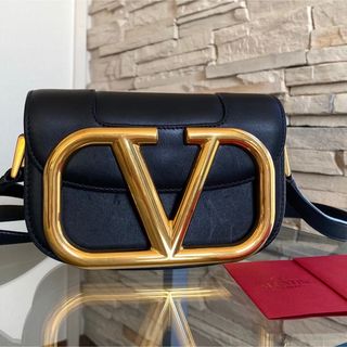 VALENTINO(ショルダーバッグ)のフリマアイテム一覧 VALENTINO(ショルダーバッグ)のフリマアイテム一覧