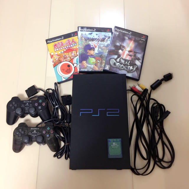 SONY(ソニー)の【sora様専用】PS2本体（コントローラー×2付き） エンタメ/ホビーのゲームソフト/ゲーム機本体(その他)の商品写真