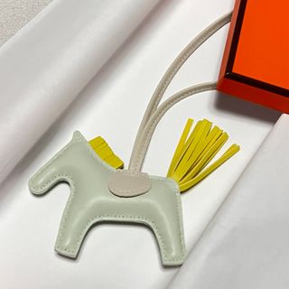 HERMES - エルメス カデナ カタツムリ レア 限定 希少 ゴールド HERMES - エルメス カデナ カタツムリ レア 限定 希少 ゴールド