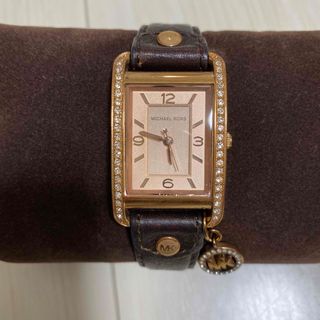 MICHAEL KORS(腕時計 ・ グリーン・カーキ/緑色系)のフリマ MICHAEL KORS(腕時計 ・ グリーン・カーキ/緑色系)のフリマ