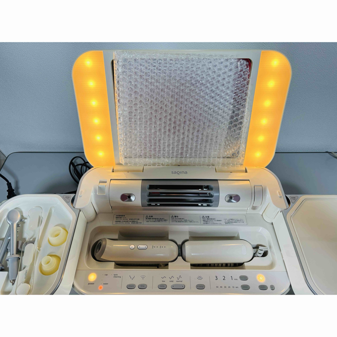値下げsaqinabijou サキナビジュー高級美顔器　フェイスケアー　送料込み スマホ/家電/カメラの美容/健康(フェイスケア/美顔器)の商品写真