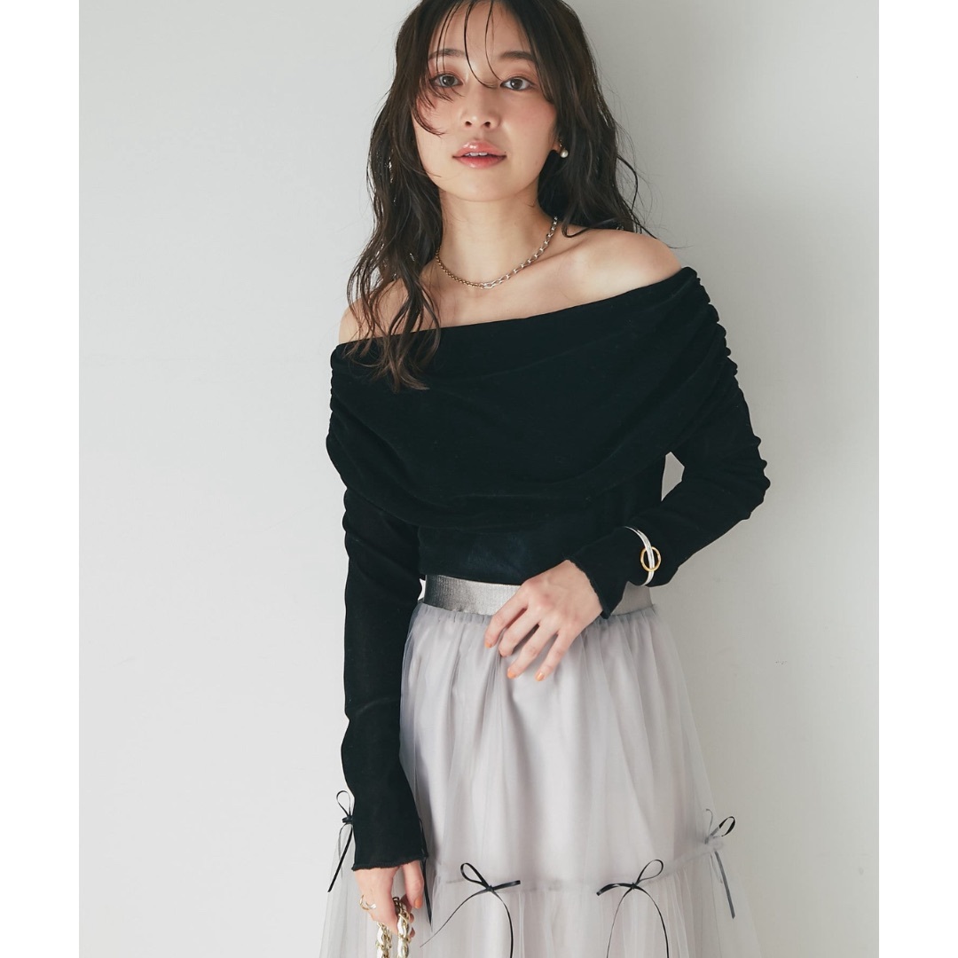 La boutique BonBon - La boutique BonBon フロッキーチュールオフショルカットソー
