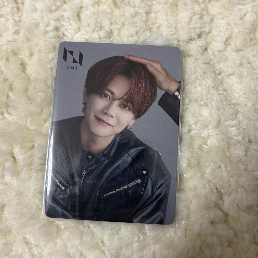 INI(アイエヌアイ)のini トレカ 藤牧京介 the view hmv オンライン エンタメ/ホビーのタレントグッズ(アイドルグッズ)の商品写真