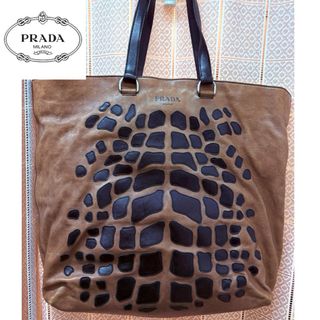 PRADA(ブラウン/茶色系)のフリマアイテム一覧 PRADA(ブラウン/茶色系)のフリマアイテム一覧