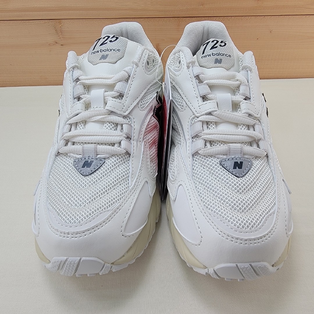 New Balance - ニューバランス ML725CA ホワイト 24cmの通販 by New Balance - ニューバランス ML725CA ホワイト 24cmの通販 by