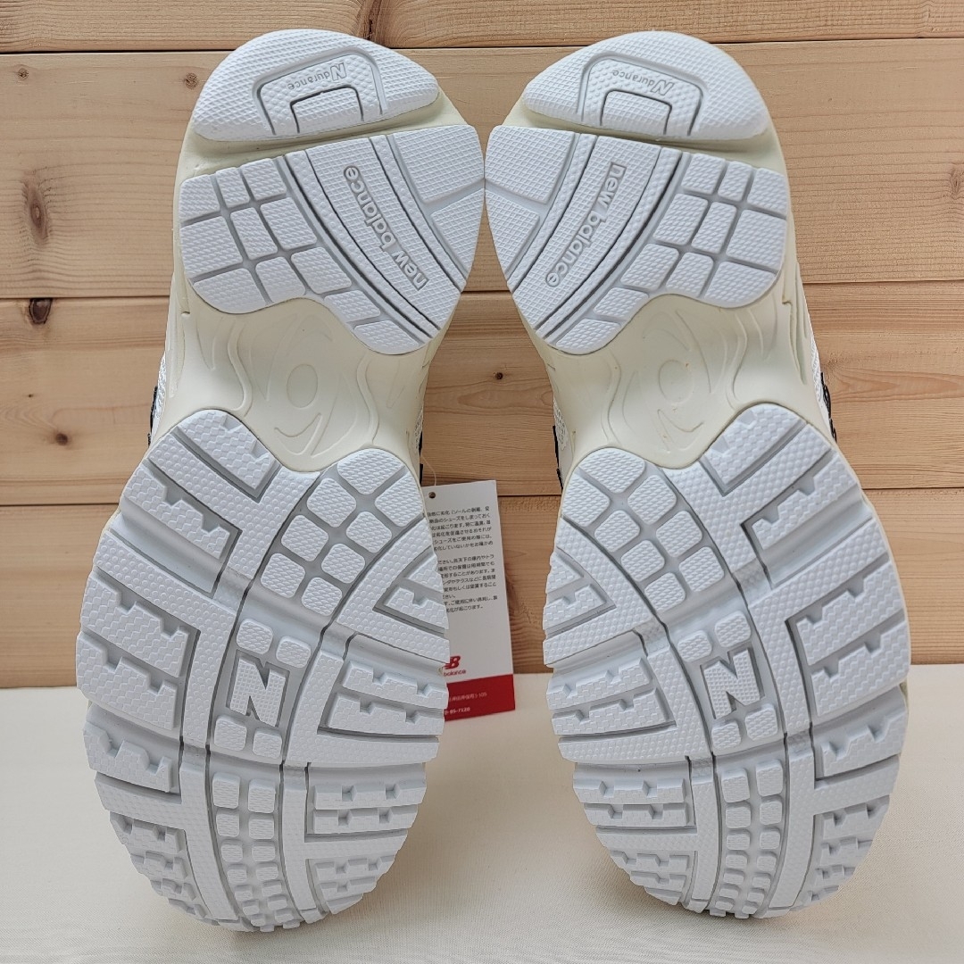New Balance - ニューバランス ML725CA ホワイト 24cmの通販 by New Balance - ニューバランス ML725CA ホワイト 24cmの通販 by