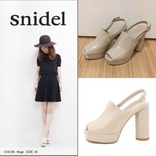 スナイデル(SNIDEL)のsnidel♡定番エナメルサンダル♡(サンダル)