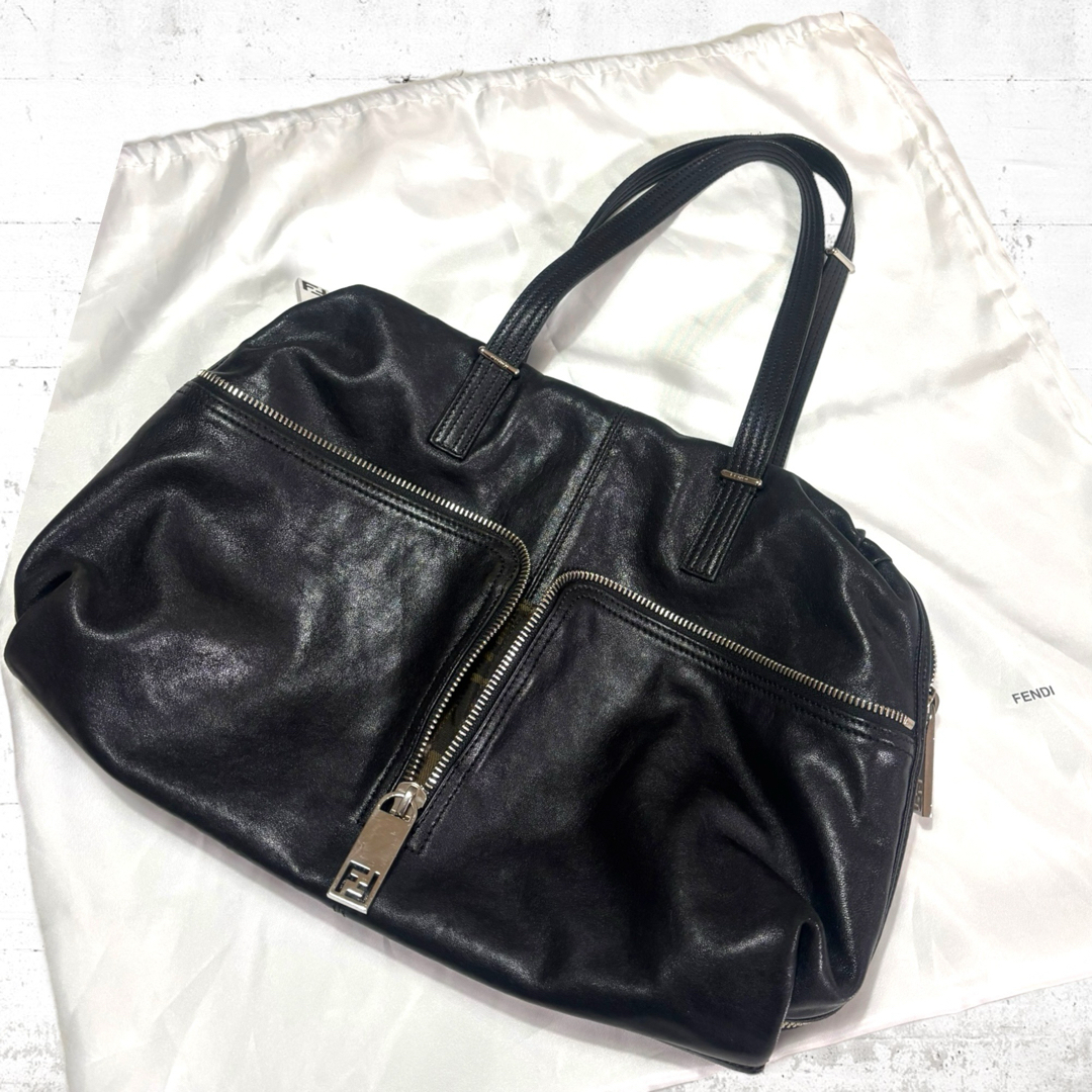 FENDI - 希少 FENDI ズッカ柄 レザー ハンド トート バッグ FENDI - 希少 FENDI ズッカ柄 レザー ハンド トート バッグ
