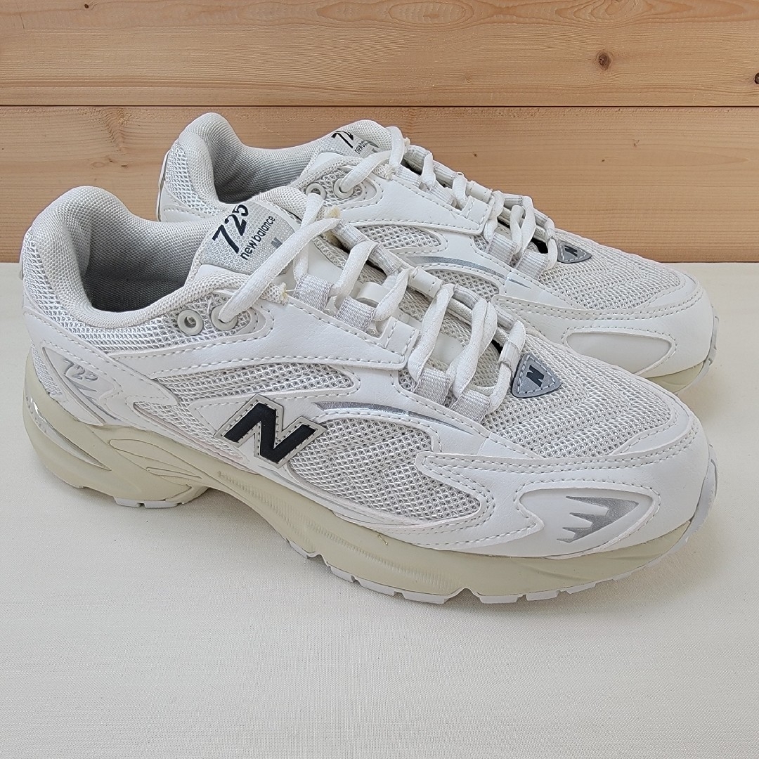 New Balance - ニューバランス ML725CA ホワイト 23.5cmの通販 New Balance - ニューバランス ML725CA ホワイト 23.5cmの通販