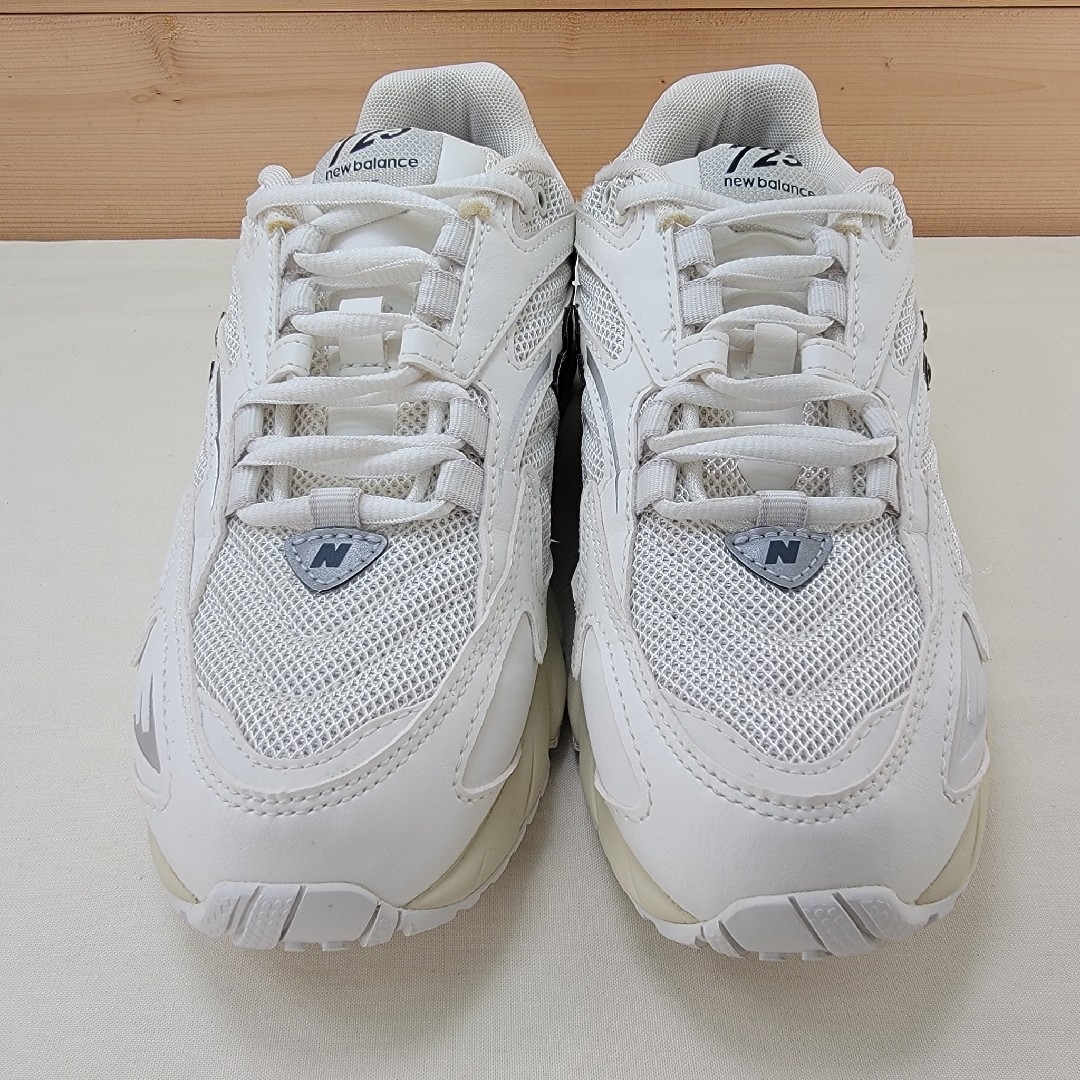 New Balance - ニューバランス ML725CA ホワイト 23.5cmの通販 New Balance - ニューバランス ML725CA ホワイト 23.5cmの通販