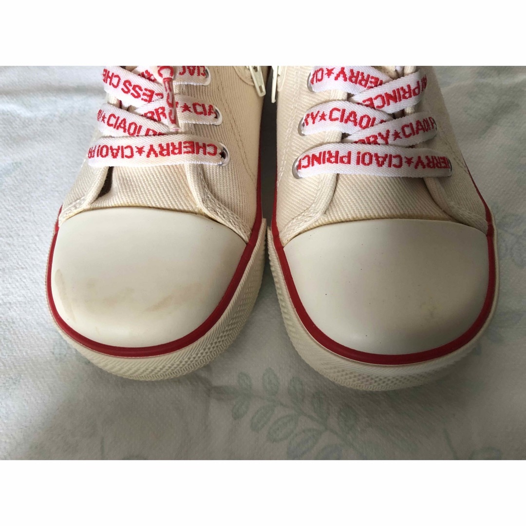 FELISSIMO(フェリシモ)のさくらんぼ姫チャオ めっちゃキュートなスニーカー 18cm フェリシモ キッズ/ベビー/マタニティのキッズ靴/シューズ(15cm~)(スニーカー)の商品写真