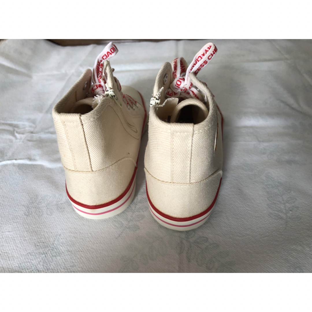 FELISSIMO(フェリシモ)のさくらんぼ姫チャオ めっちゃキュートなスニーカー 18cm フェリシモ キッズ/ベビー/マタニティのキッズ靴/シューズ(15cm~)(スニーカー)の商品写真