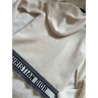 Christian Dior(カーディガン)のフリマアイテム一覧 Christian Dior(カーディガン)のフリマアイテム一覧