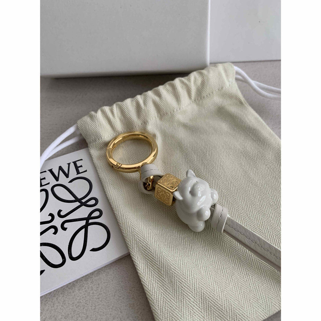 LOEWE - 新品未使用 ロエベLOEWEバッグチャーム チャウチャウ犬 LOEWE - 新品未使用 ロエベLOEWEバッグチャーム チャウチャウ犬