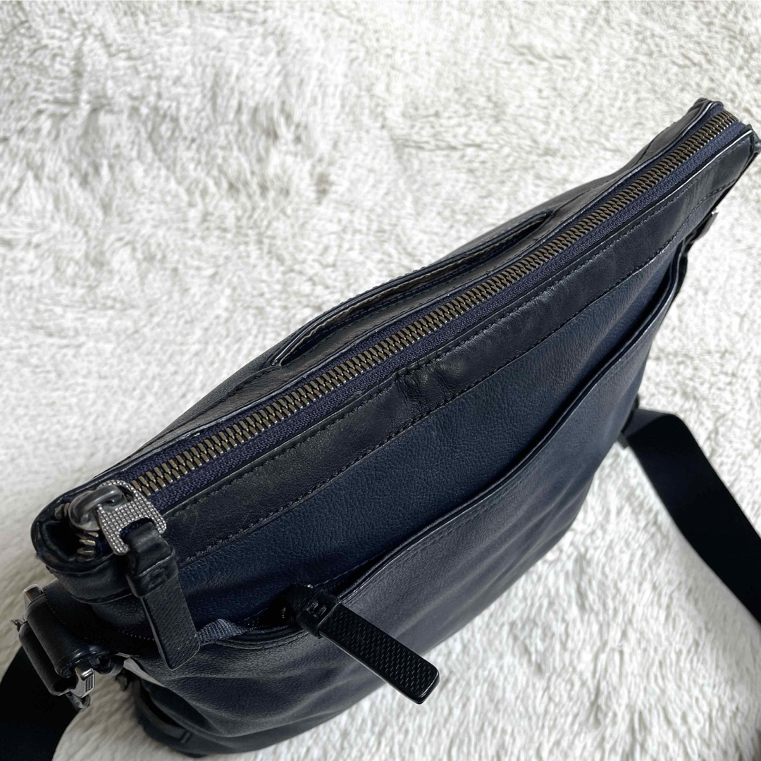 TUMI - TUMI トゥミ オールレザー 本革 クロスボディ ショルダー TUMI - TUMI トゥミ オールレザー 本革 クロスボディ ショルダー