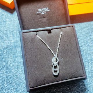 HERMES - ⭐️未使用⭐️ エルメス ネックレス Hエキップ ピンク HERMES - ⭐️未使用⭐️ エルメス ネックレス Hエキップ ピンク