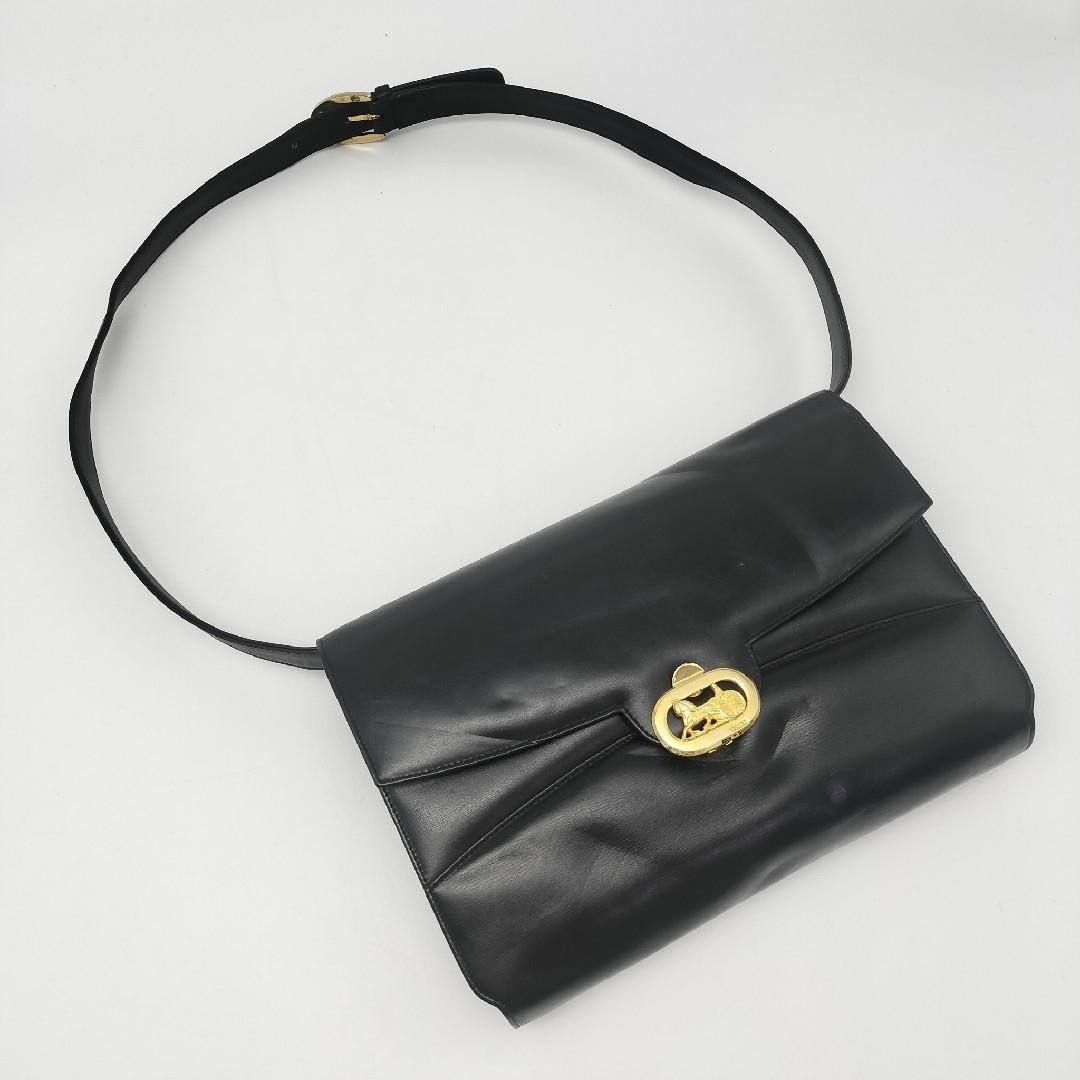 CELINE - 極美品✨セリーヌ ショルダーバッグ レザー ブラック CELINE - 極美品✨セリーヌ ショルダーバッグ レザー ブラック
