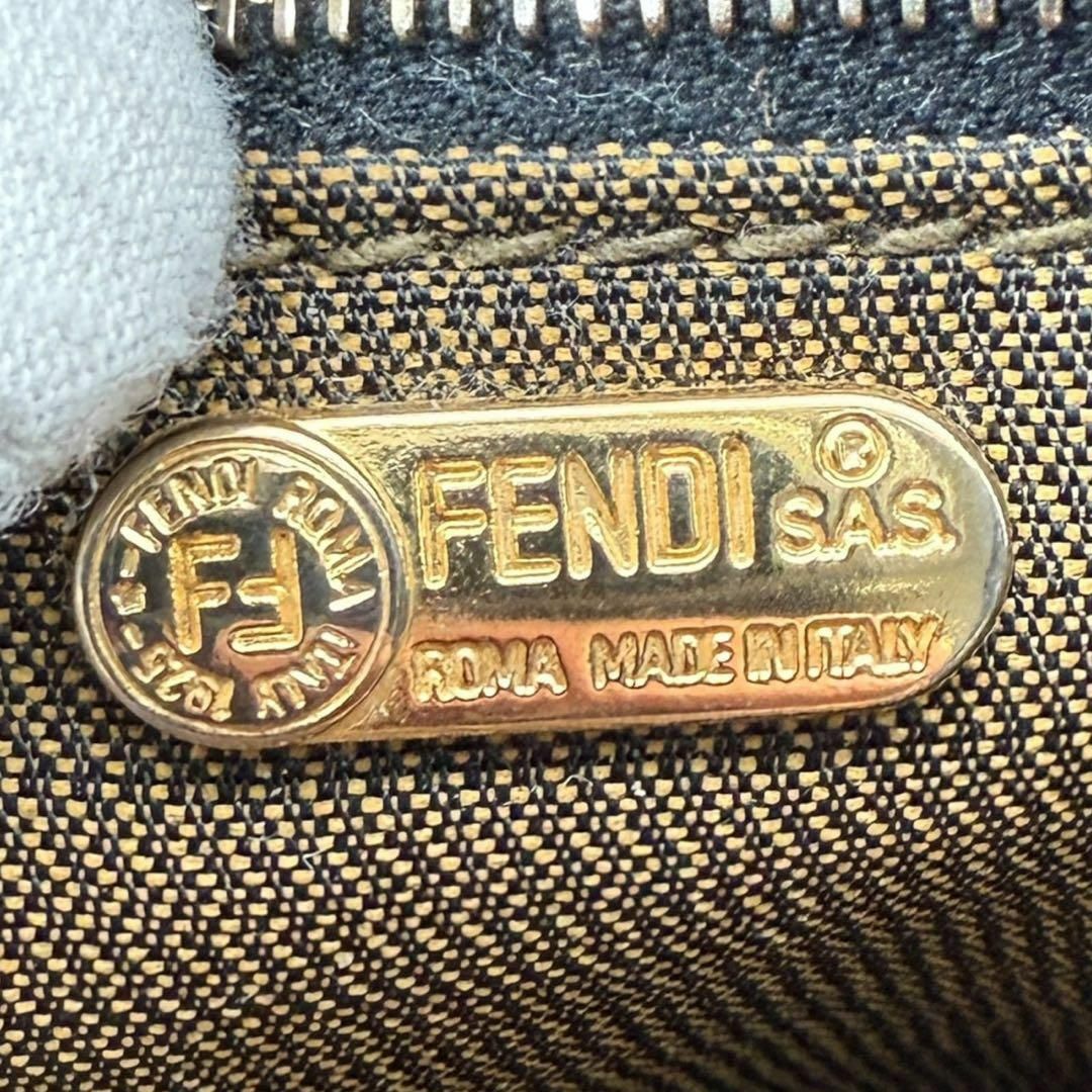 FENDI - FENDI 613 ズッカ柄 キャンバス バニティ ハンドバッグ FENDI - FENDI 613 ズッカ柄 キャンバス バニティ ハンドバッグ