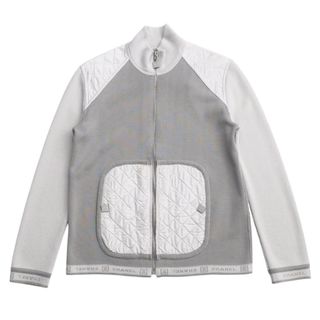 CHANEL - シャネル セーター❤️BTS・ジミン着❤️新品同様 CHANEL - シャネル セーター❤️BTS・ジミン着❤️新品同様