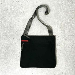 PRADA - 美品 PRADA プラダ テスート 三角ロゴプレート ブラック PRADA - 美品 PRADA プラダ テスート 三角ロゴプレート ブラック