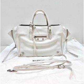 BALENCIAGA(バッグ ・ ホワイト/白色系)のフリマアイテム一覧 BALENCIAGA(バッグ ・ ホワイト/白色系)のフリマアイテム一覧