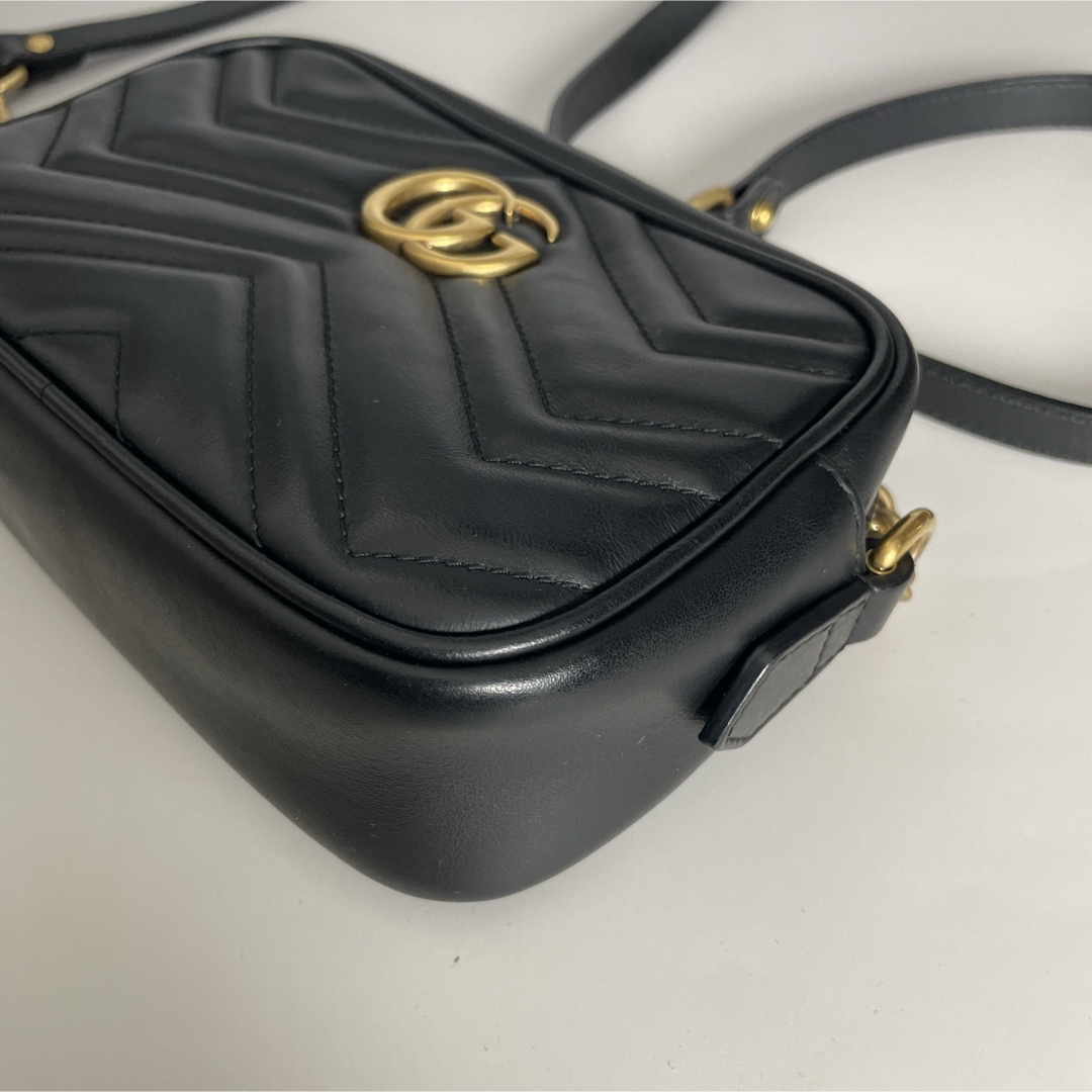 GUCCI - Gucci 極美品 GG マーモント 黒 キルティング GUCCI - Gucci 極美品 GG マーモント 黒 キルティング