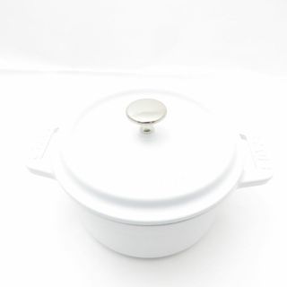 STAUB(ホワイト/白色系)のフリマアイテム一覧 STAUB(ホワイト/白色系)のフリマアイテム一覧