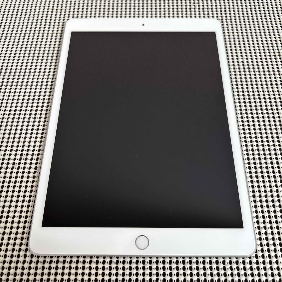 iPad - 817【早い者勝ち】新品未使用品☆iPad7 第7世代 32GB au iPad - 817【早い者勝ち】新品未使用品☆iPad7 第7世代 32GB au
