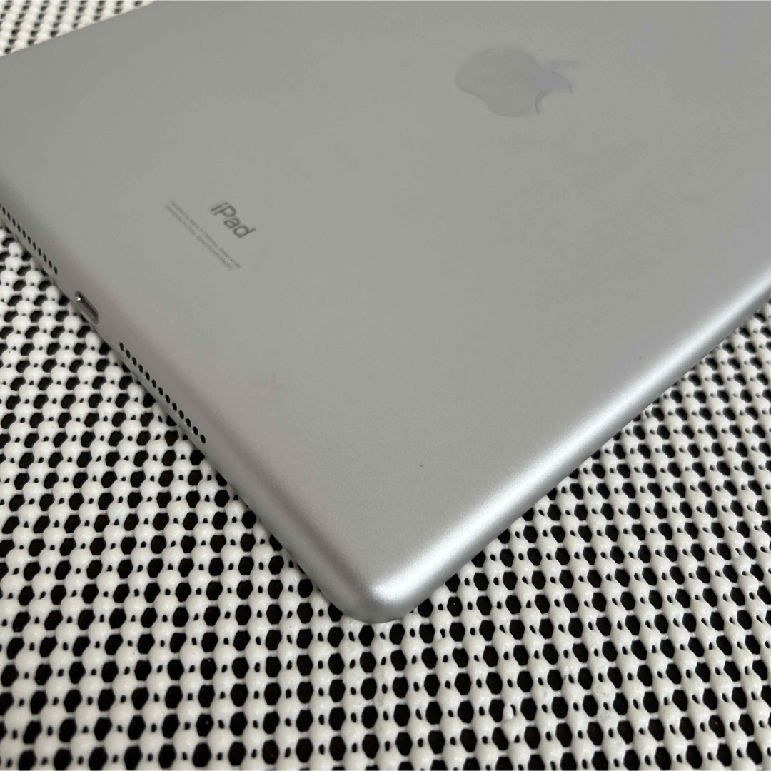 iPad - 817【早い者勝ち】新品未使用品☆iPad7 第7世代 32GB au iPad - 817【早い者勝ち】新品未使用品☆iPad7 第7世代 32GB au