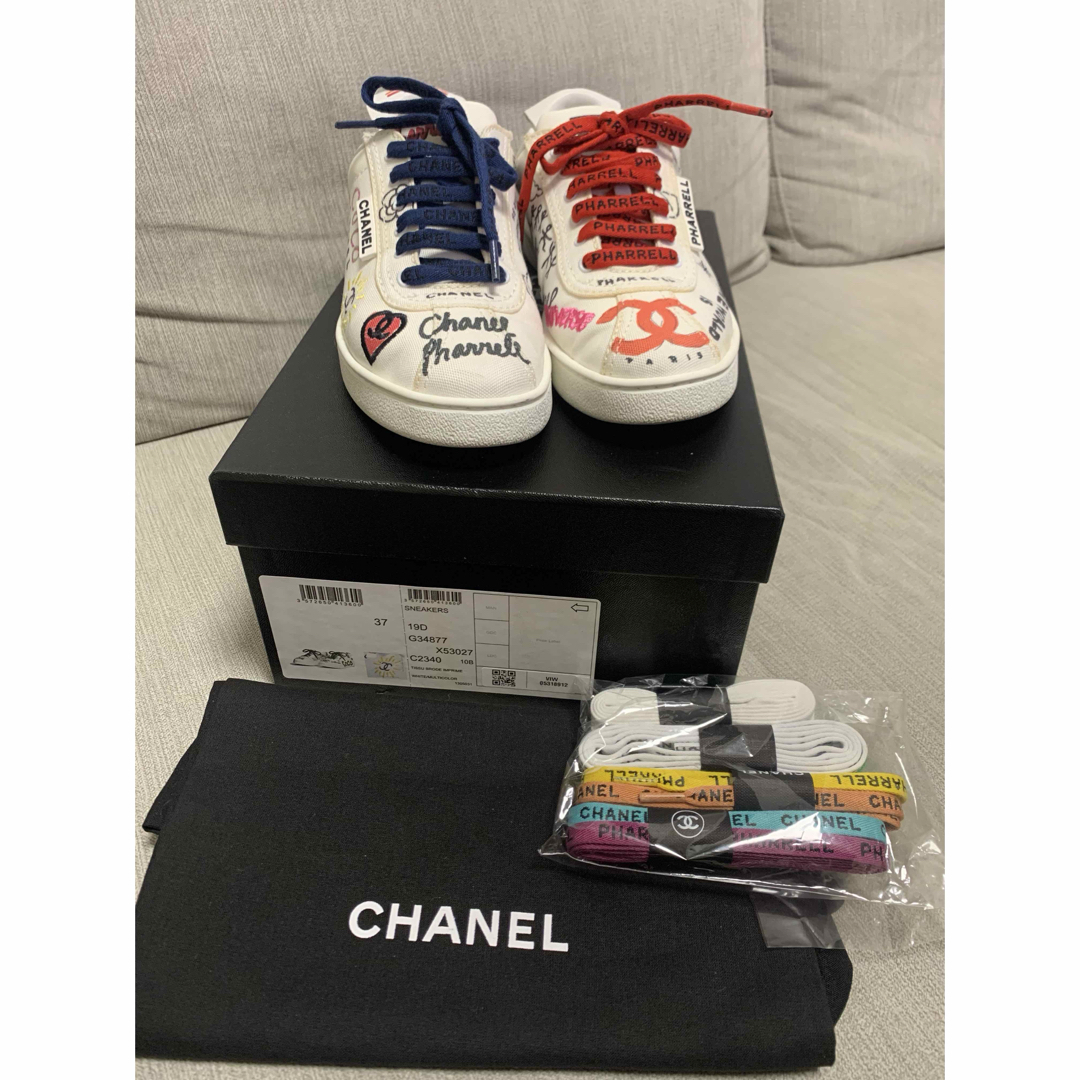 CHANEL - シャネル CHANEL Pharrell Williams コラボスニーカー CHANEL - シャネル CHANEL Pharrell Williams コラボスニーカー