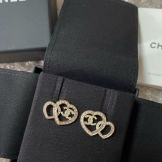 CHANEL(ハート ・ ピアス)のフリマアイテム一覧 CHANEL(ハート ・ ピアス)のフリマアイテム一覧
