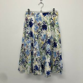 【Apuweiser-riche】アプワイザーリッシェ　白系　0　フレアスカート　フラワーデザイン(その他)