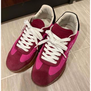 Stella McCartney(スニーカー)のフリマアイテム一覧 Stella McCartney(スニーカー)のフリマアイテム一覧